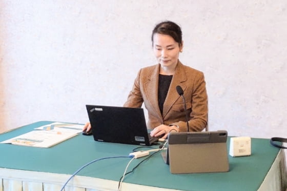 講演